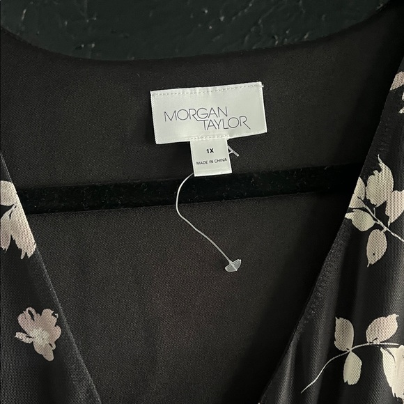 Black Floral Long Sleeve Target dresses. 1X & XL - Picture 3 of 8